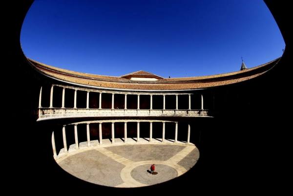 Photograph Antonella Sacconi Allaround on One Eyeland